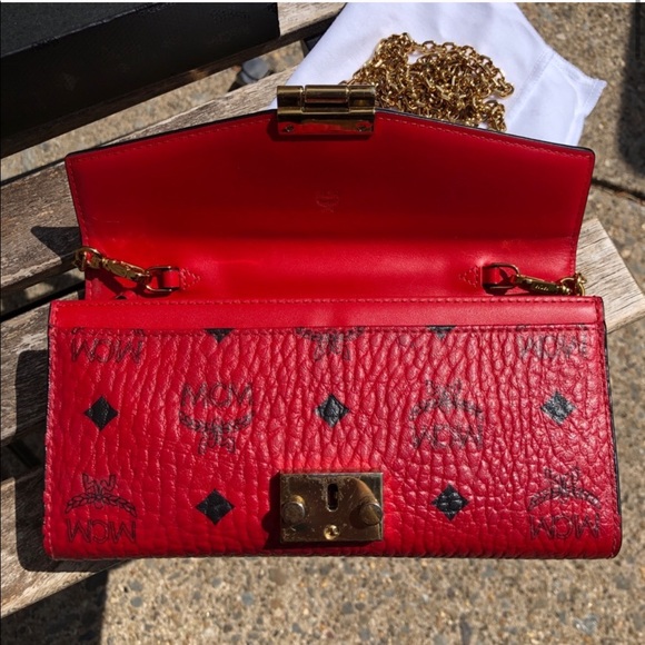 MCM Visetos Large Patricia Chain wallet ruby red - Picture 4 of 7